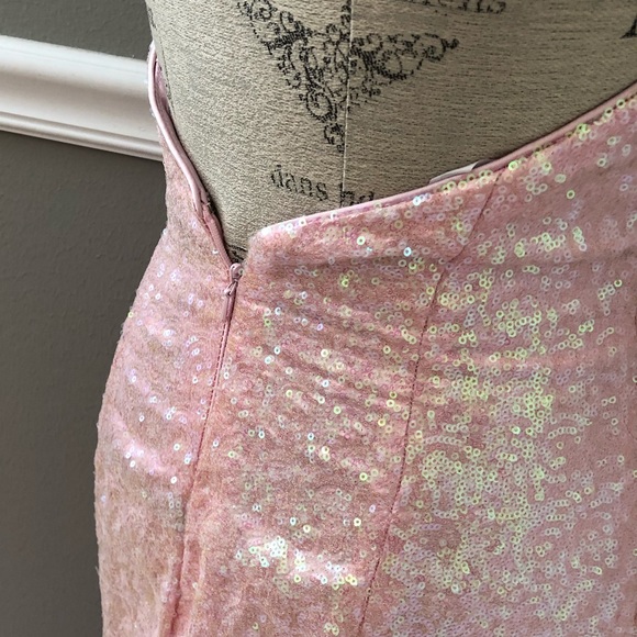 NEW TIFFANY DESIGNS SZ 4 LIGHT PINK SEQUIN BEADED FORMAL EVENING GOWN - Picture 9 of 13